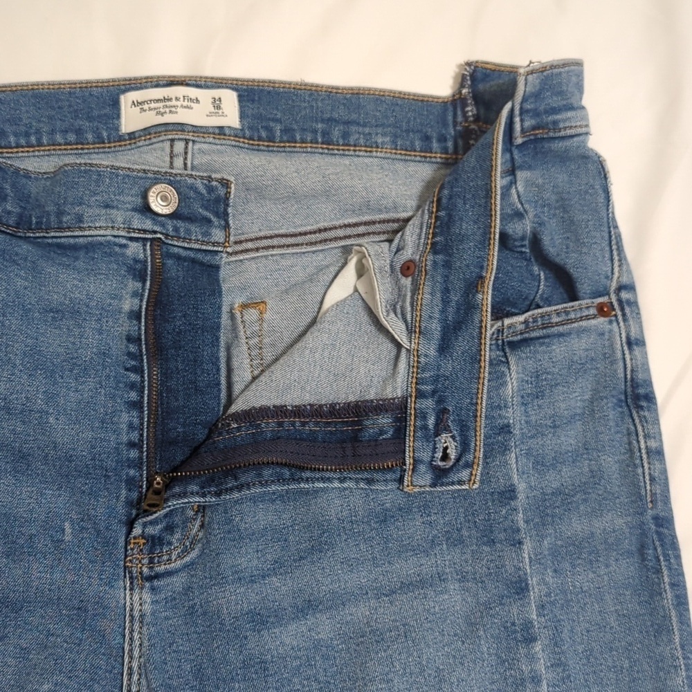 Abercrombie & Fitch The Super Skinny Ankle High Rise Jeans, Color Blue Size 34 - Picture 9 of 15